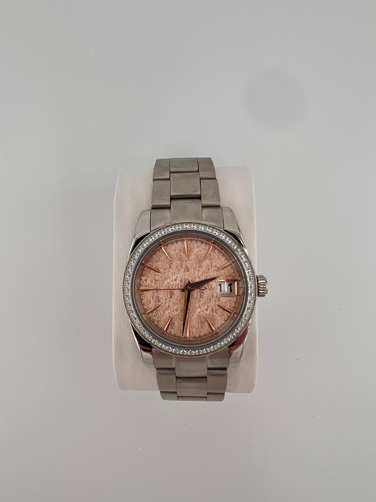 Women's Edit Blush elegant blush dial women's watch life shot — PAWL Studio
