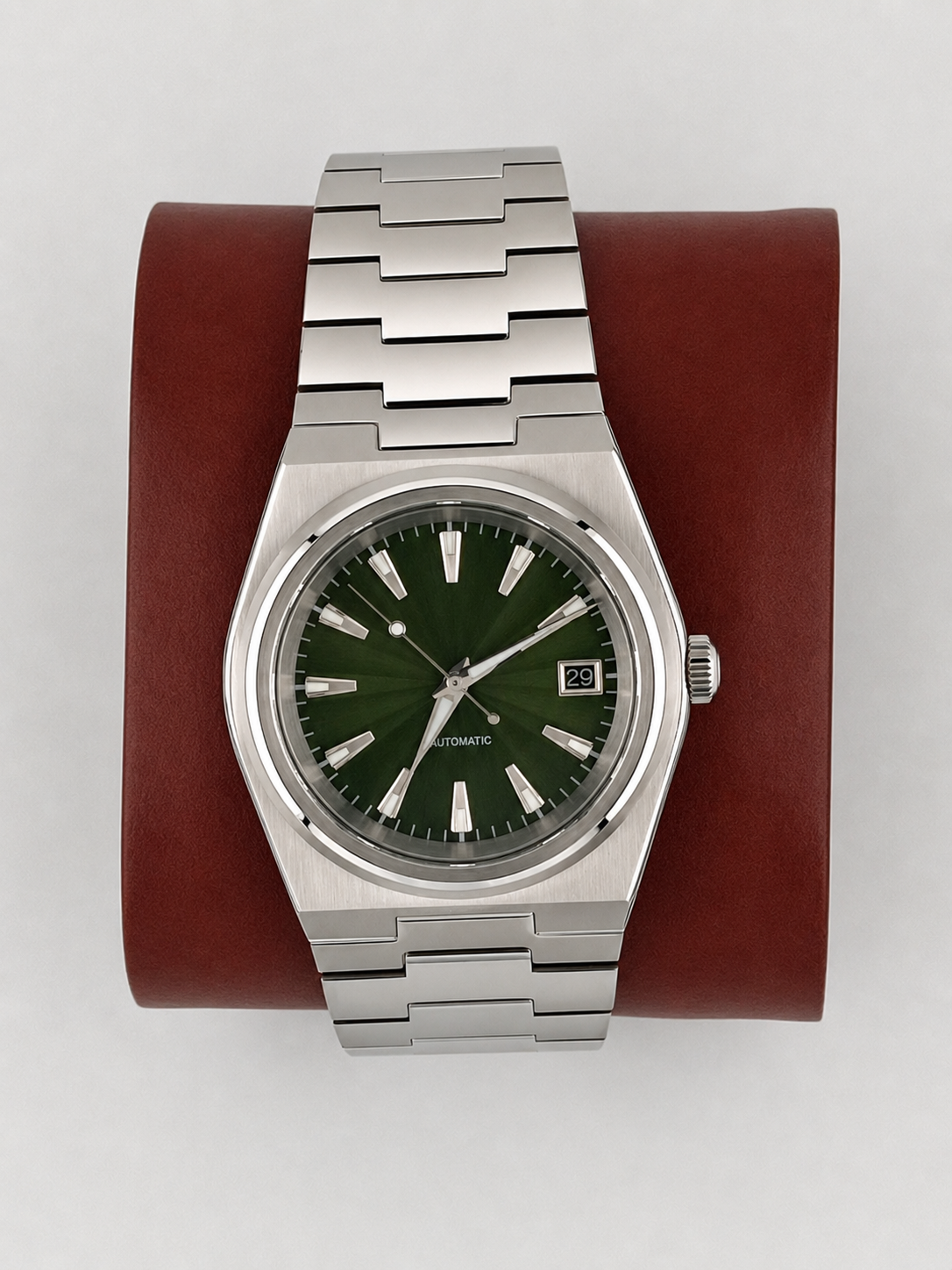 Atelier Verde premium green dial automatic watch — 40mm stainless steel life shot — PAWL Studio